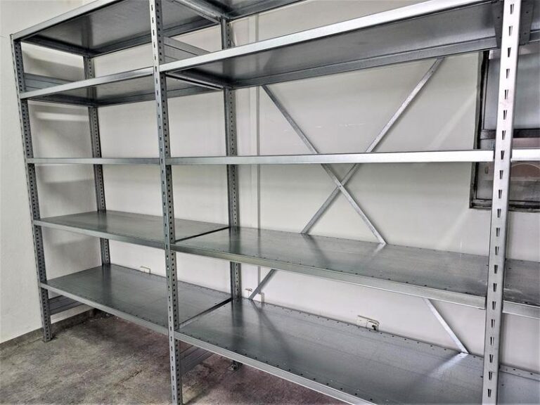 Stwórz idealny metalowy regał do garażu w kilku prostych krokach