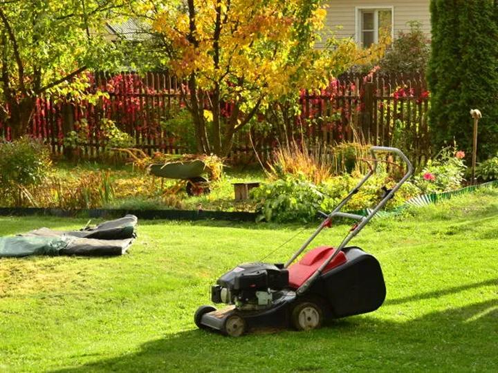 Techniki koszenia trawy